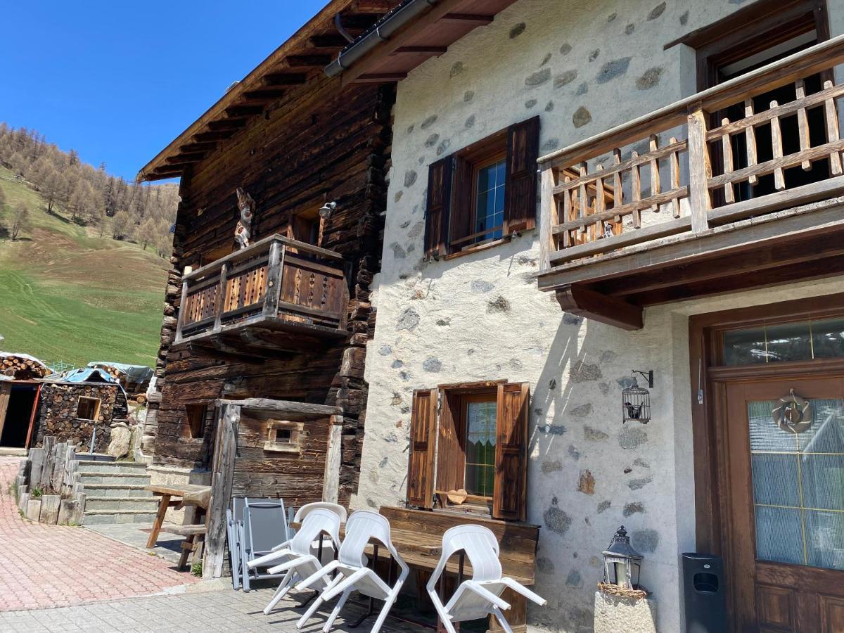 Mountain Chalet Milly Livigno Exterior foto